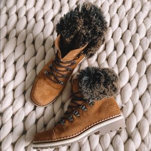 sam edelman bowen hiking bootie